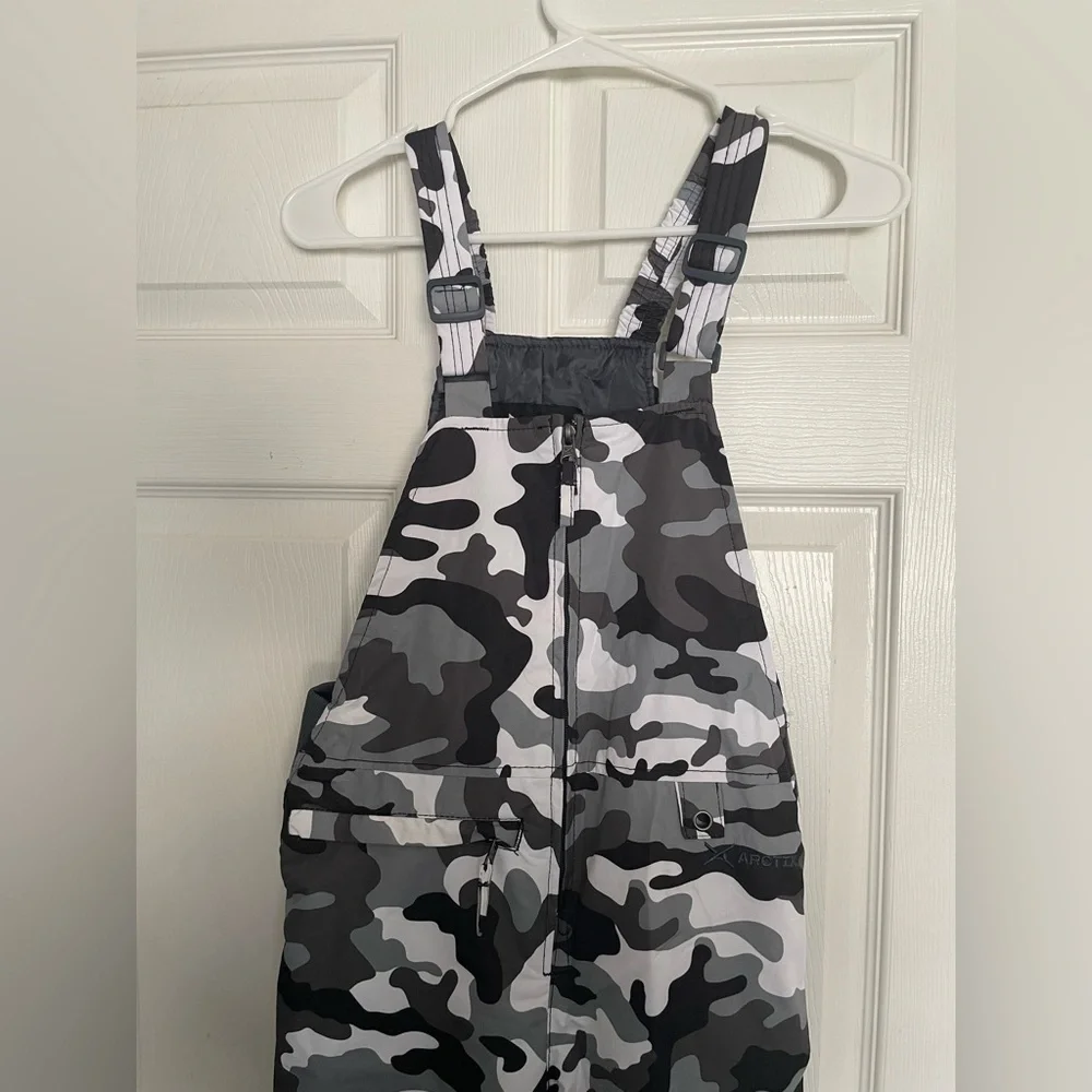 Arctix Kids Medium Camo Snow Bibs - Black & Gray EUC